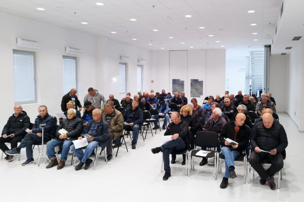 Javna tribina povodom početka katastarske izmjere Islam latinski