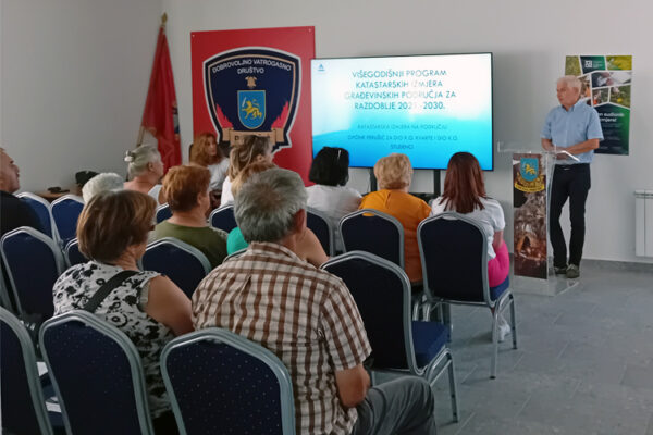 Javna tribina_Kvarte